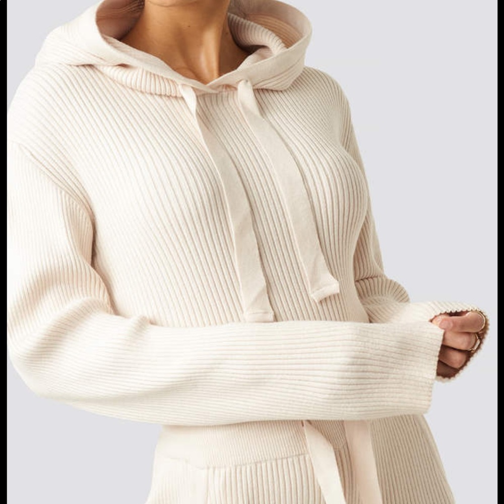 XLE Knitted Sweatshirt - Size Small/BLACK